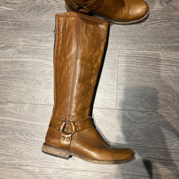 Frye Classic Flat Zip Back Riding Boot - Picture 2 of 6